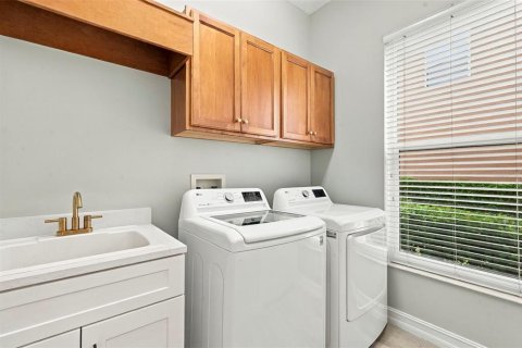 Casa en venta en Seminole, Florida, 4 dormitorios, 265.33 m2 № 2414098 - foto 13