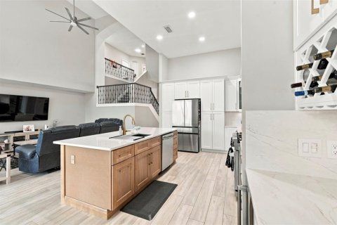 Casa en venta en Seminole, Florida, 4 dormitorios, 265.33 m2 № 2414098 - foto 19