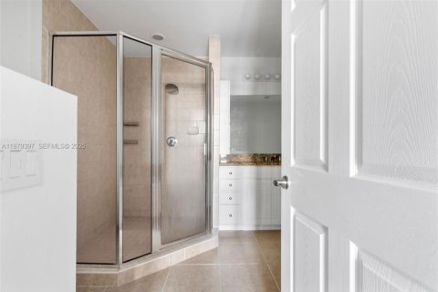 Copropriété à vendre à Aventura, Floride: 2 chambres, 122.07 m2 № 1932398 - photo 23