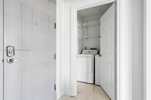 Copropriété à vendre à Aventura, Floride: 2 chambres, 122.07 m2 № 1932398 - photo 27