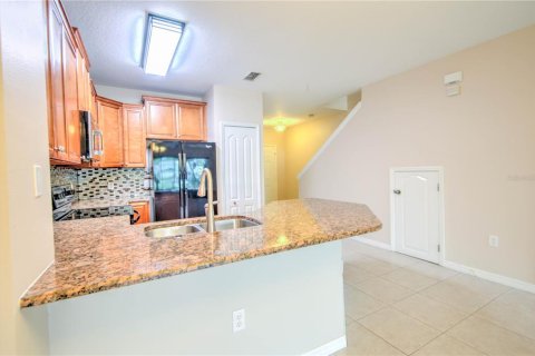 Townhouse in Davenport, Florida 2 bedrooms, 128.02 sq.m. № 2225419 - photo 6