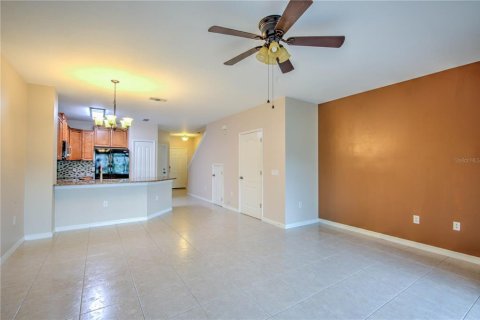 Townhouse in Davenport, Florida 2 bedrooms, 128.02 sq.m. № 2225419 - photo 8