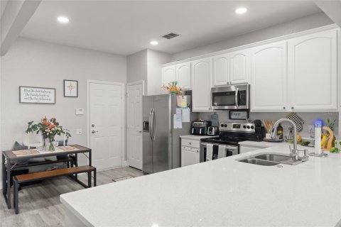 Adosado en alquiler en Orlando, Florida, 3 dormitorios, 163.69 m2 № 2116721 - foto 8