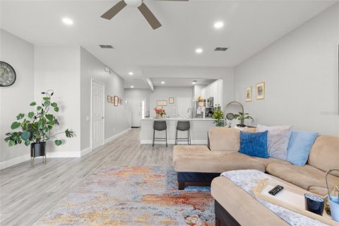 Adosado en alquiler en Orlando, Florida, 3 dormitorios, 163.69 m2 № 2116721 - foto 11