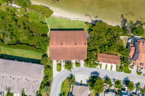 Townhouse in Hypoluxo, Florida 3 bedrooms, 214.51 sq.m. № 1178669 - photo 1