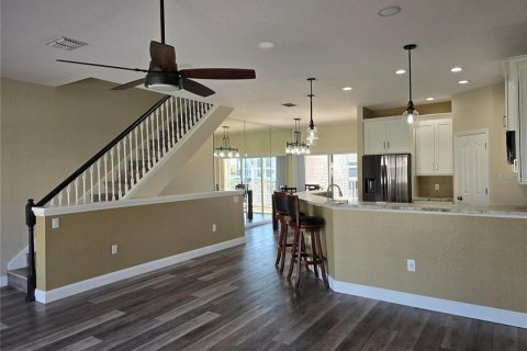 Adosado en venta en Port Richey, Florida, 2 dormitorios, 129.69 m2 № 1540135 - foto 4
