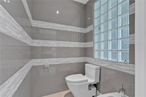 Villa ou maison à vendre à Pinecrest, Floride: 5 chambres, 341.69 m2 № 1989443 - photo 26