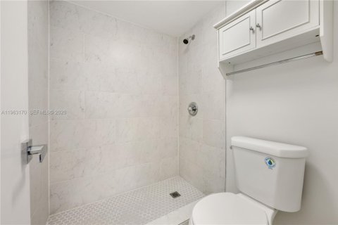Copropriété à louer à North Miami Beach, Floride: 1 chambre, 72.46 m2 № 2024228 - photo 17
