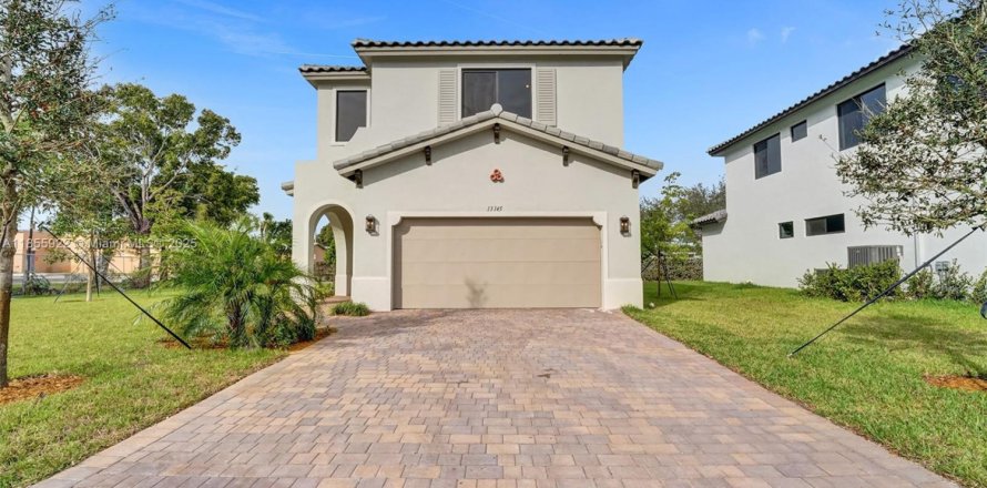 Villa ou maison à Davie, Floride 5 chambres, 212.47 m2 № 1880361