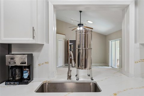 Villa ou maison à vendre à Tarpon Springs, Floride: 4 chambres, 302.77 m2 № 2285311 - photo 27