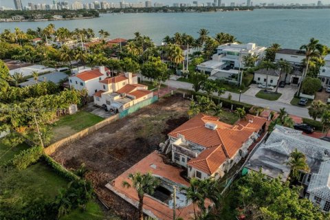 Casa en venta en Miami Beach, Florida, 3 dormitorios, 210.05 m2 № 1937565 - foto 28