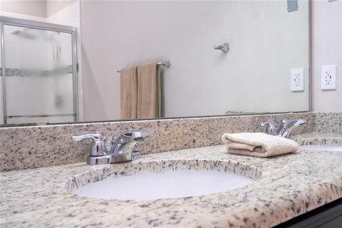 Снять в аренду виллу или дом в Дэвенпорт, Флорида 9 комнат, 285.3м2, № 1870545 - фото 22