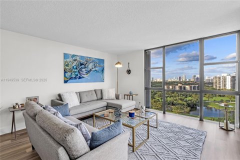 Condo in Aventura, Florida, 2 bedrooms  № 2153035 - photo 18