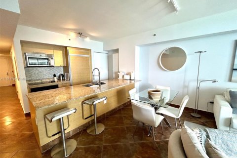 Copropriété à louer à Hallandale Beach, Floride: 1 chambre, 78.41 m2 № 1841244 - photo 5
