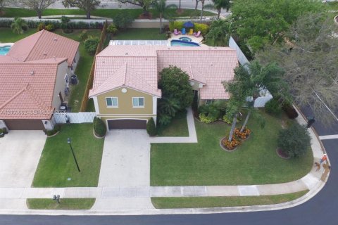 Villa ou maison à vendre à Sunrise, Floride: 3 chambres, 217.02 m2 № 2415629 - photo 2