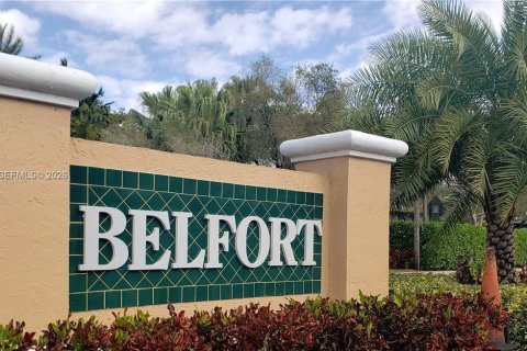 Condo in Tamarac, Florida, 2 bedrooms  № 2086422 - photo 30