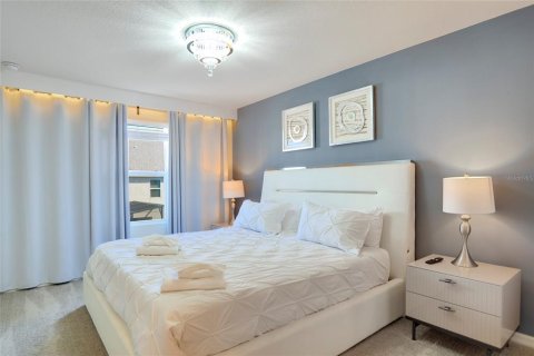 Touwnhouse à vendre à Kissimmee, Floride: 5 chambres, 213.12 m2 № 1651826 - photo 19