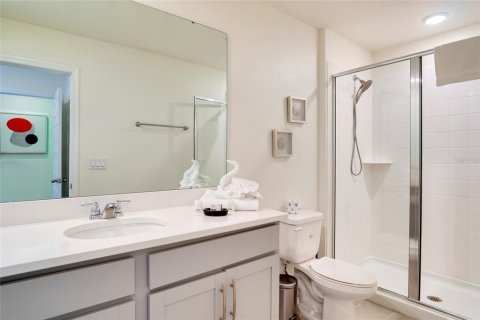 Touwnhouse à vendre à Kissimmee, Floride: 5 chambres, 213.12 m2 № 1651826 - photo 21