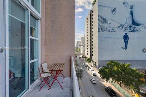 Condominio en venta en Miami, Florida, 1 dormitorio, 82.5 m2 № 1979067 - foto 22
