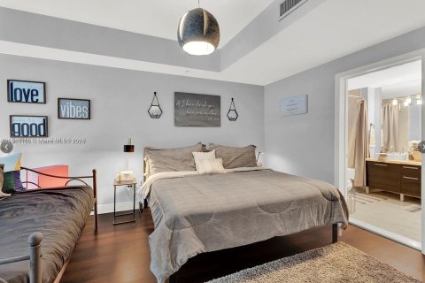 Condominio en venta en Miami, Florida, 1 dormitorio, 82.5 m2 № 1979067 - foto 16