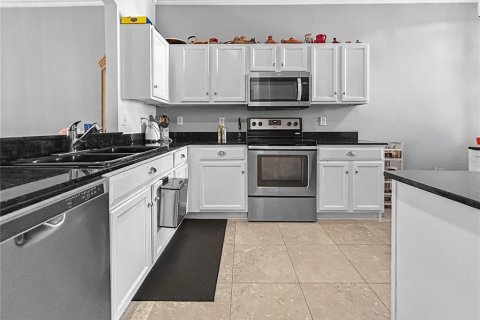 Townhouse in Tampa, Florida 3 bedrooms, 192.4 sq.m. № 2236201 - photo 7