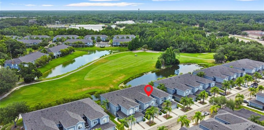 Townhouse in Tampa, Florida 3 bedrooms, 192.4 sq.m. № 2236201