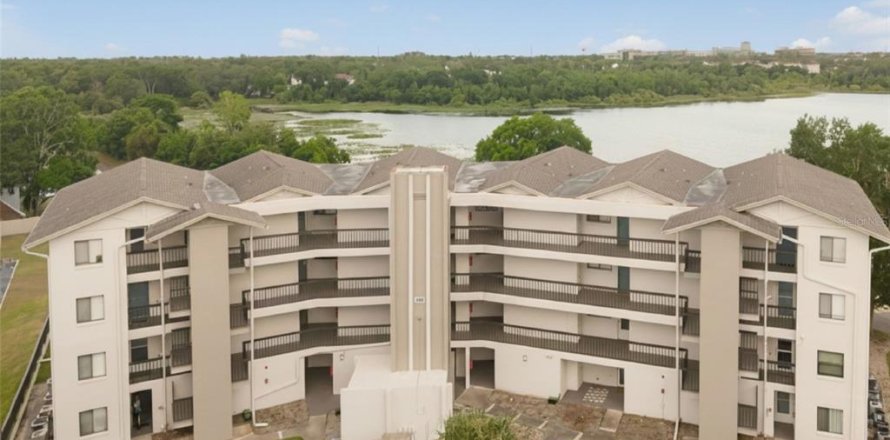 Condominio en Altamonte Springs, Florida, 2 dormitorios № 2232527