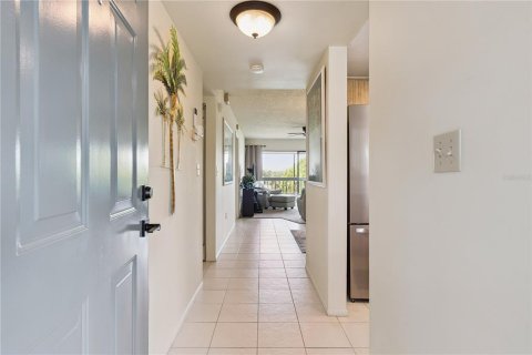 Condominio en venta en Altamonte Springs, Florida, 2 dormitorios, 93 m2 № 2232527 - foto 5