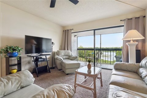 Condominio en venta en Altamonte Springs, Florida, 2 dormitorios, 93 m2 № 2232527 - foto 9