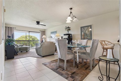 Condominio en venta en Altamonte Springs, Florida, 2 dormitorios, 93 m2 № 2232527 - foto 11