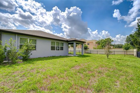 House in Zephyrhills, Florida 4 bedrooms, 169.83 sq.m. № 1757594 - photo 24