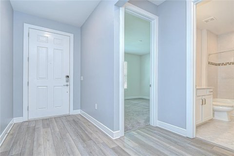House in Zephyrhills, Florida 4 bedrooms, 169.83 sq.m. № 1757594 - photo 4
