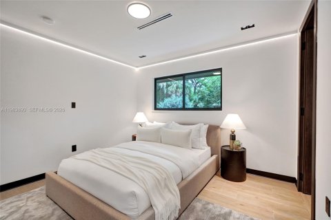 House in Miami, Florida 6 bedrooms № 2051253 - photo 29