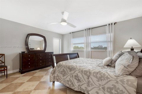 Condominio en alquiler en Hallandale Beach, Florida, 2 dormitorios, 95.41 m2 № 2032275 - foto 8