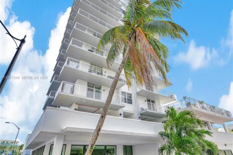 Condo à Miami Beach, Floride, 1 chambre  № 2007133
