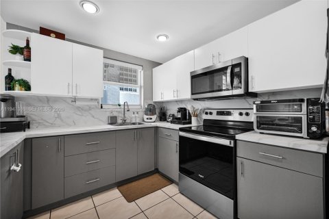 Copropriété à vendre à Miami Beach, Floride: 1 chambre, 83.61 m2 № 2007133 - photo 11