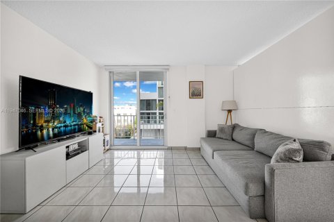 Copropriété à vendre à Miami Beach, Floride: 1 chambre, 83.61 m2 № 2007133 - photo 4