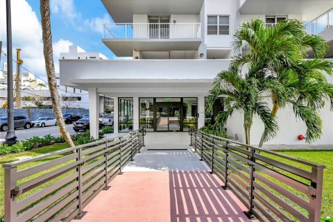 Copropriété à vendre à Miami Beach, Floride: 1 chambre, 83.61 m2 № 2007133 - photo 29