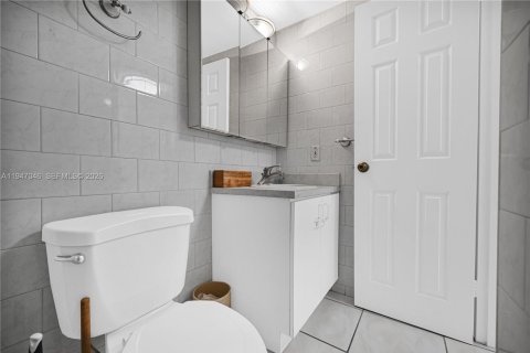 Copropriété à vendre à Miami Beach, Floride: 1 chambre, 83.61 m2 № 2007133 - photo 17