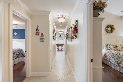 House in Tampa, Florida 3 bedrooms, 175.4 sq.m. № 1615188 - photo 20