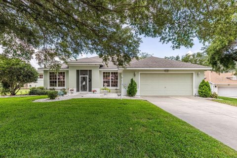 Villa ou maison à Tavares, Floride 3 chambres, 175.86 m2 № 2097235