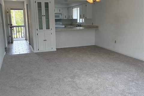 Condo in DeLand, Florida, 2 bedrooms  № 1648933 - photo 13
