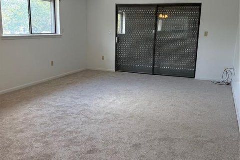 Condo in DeLand, Florida, 2 bedrooms  № 1648933 - photo 12