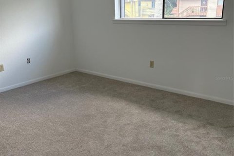Condo in DeLand, Florida, 2 bedrooms  № 1648933 - photo 19