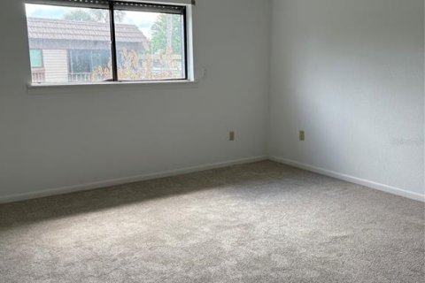 Condo in DeLand, Florida, 2 bedrooms  № 1648933 - photo 24