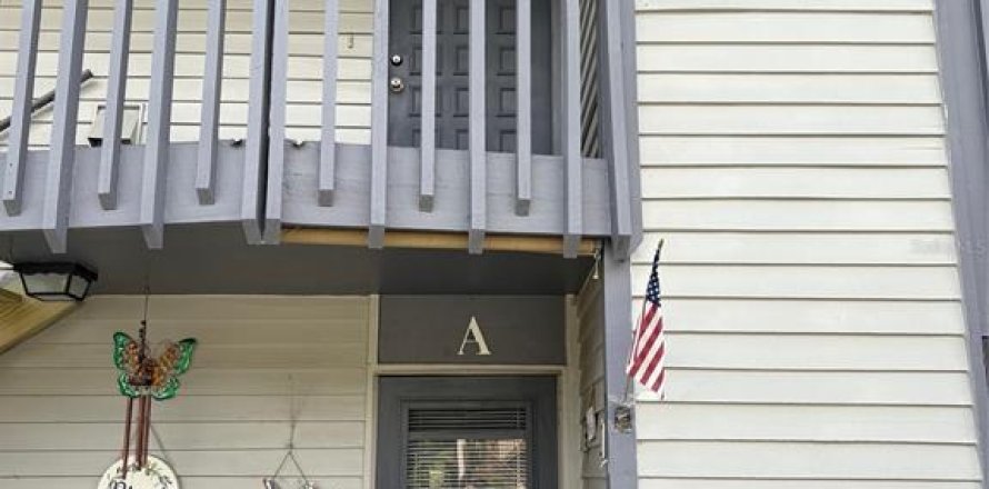 Condo in DeLand, Florida, 2 bedrooms  № 1648933