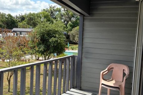 Condo in DeLand, Florida, 2 bedrooms  № 1648933 - photo 16