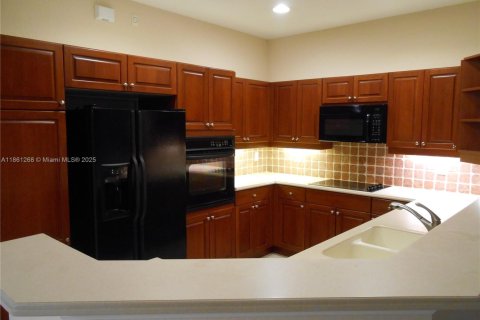 Townhouse in Weston, Florida 3 bedrooms, 148.64 sq.m. № 1892984 - photo 6