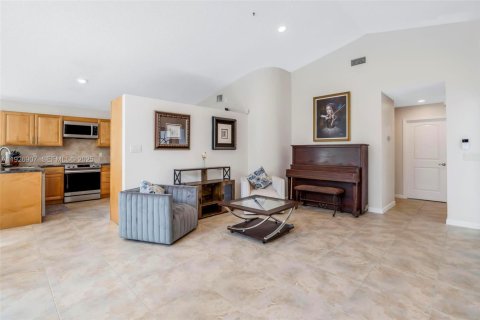 Купить виллу или дом в Пемброк-Пайнс, Флорида 3 спальни, 157м2, № 1990509 - фото 8