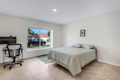 Купить виллу или дом в Пемброк-Пайнс, Флорида 3 спальни, 157м2, № 1990509 - фото 26